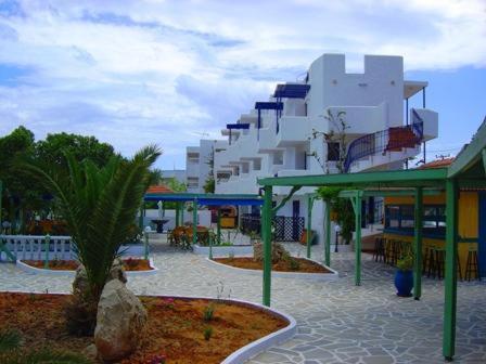 Aparthotel Bay Watch Karpathos Esterno foto