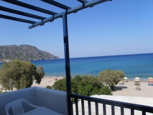 Aparthotel Bay Watch Karpathos Esterno foto