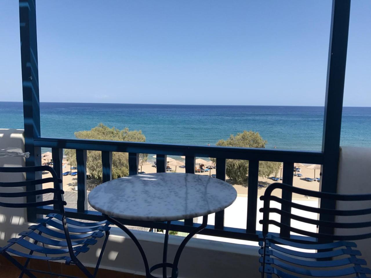 Aparthotel Bay Watch Karpathos Esterno foto